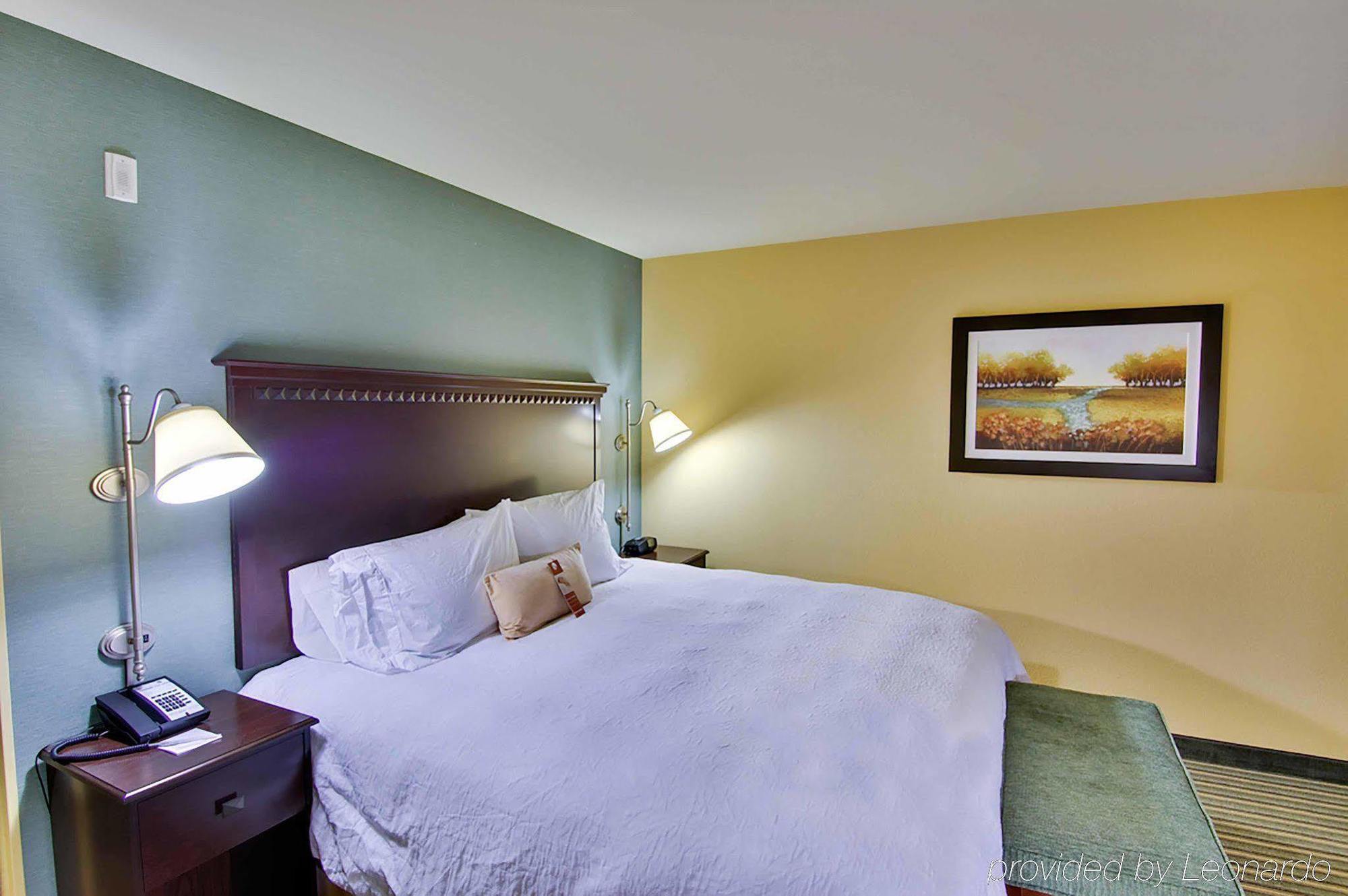 Hampton Inn & Suites West Sacramento Room photo